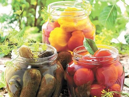 kiseli krastavci i rajčice za uklanjanje parazita